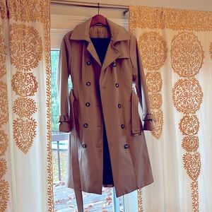 Calvin Klein camel color trench coat. Sz women’s small.